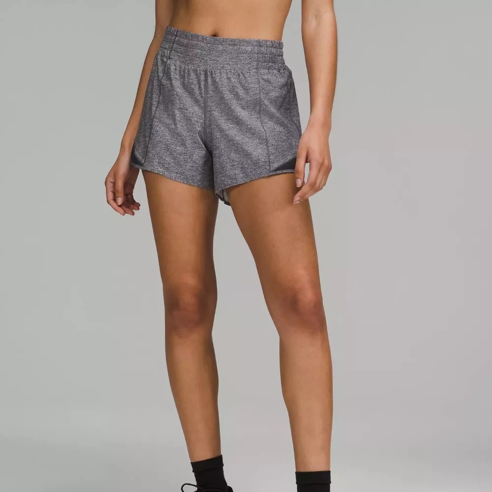 Lululemon heathered black high rise hotty hot 4” size 10